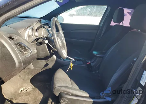 2011 Dodge Avenger z USA, uszkodzony, nr VIN 1B3BD1FB9BN502332